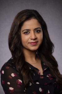 Headshot of Aisha Zia